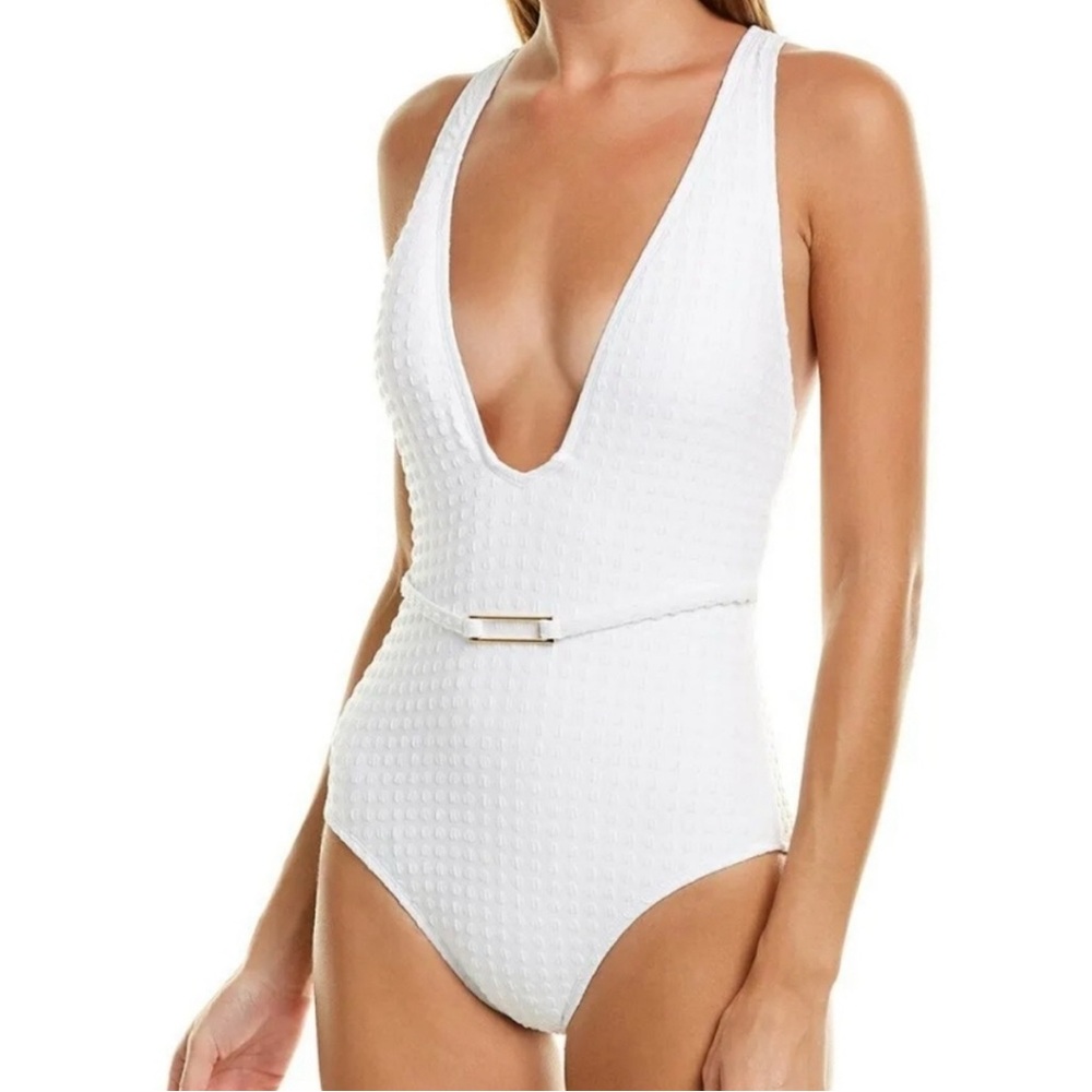 NWT La Blanca Women's White Textured Belted Plunging One-Piece Swimsuit Size 14